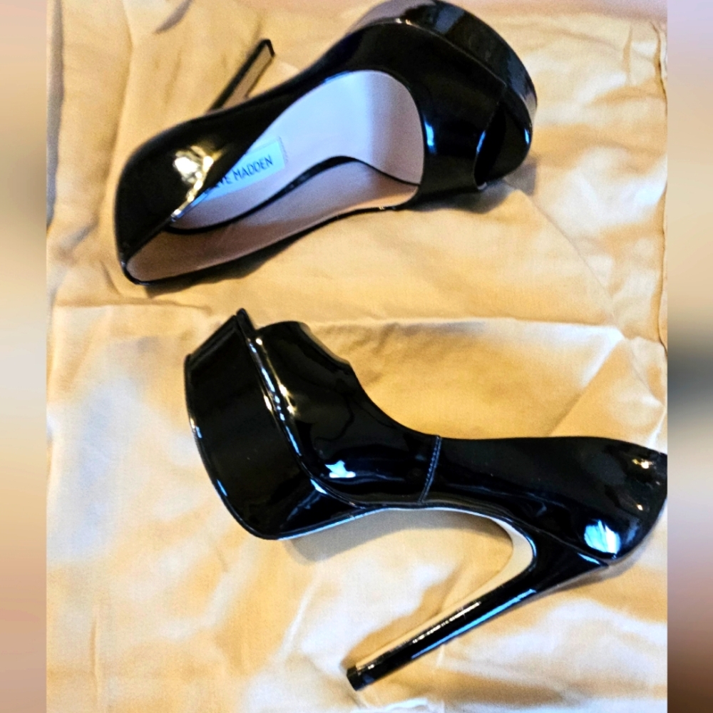 Black patent leather platform heels